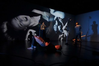 Liquid Loft / Chris Haring © Rudolf Sagmeister