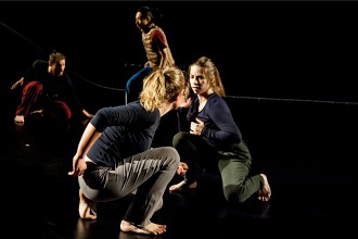 James Wilton Dance & Junges Ensemble Vorarlberg © Stefan Hauer