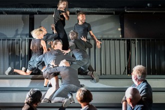 Liquid Loft / Chris Haring "Foreign Tongues" © Stefan Hauer