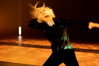 Louise Lecavalier, STATIONS © André Cornellier