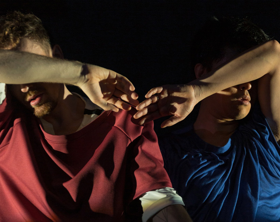 Naishi Wang  - Face to Face © Jeremy Mimnagh