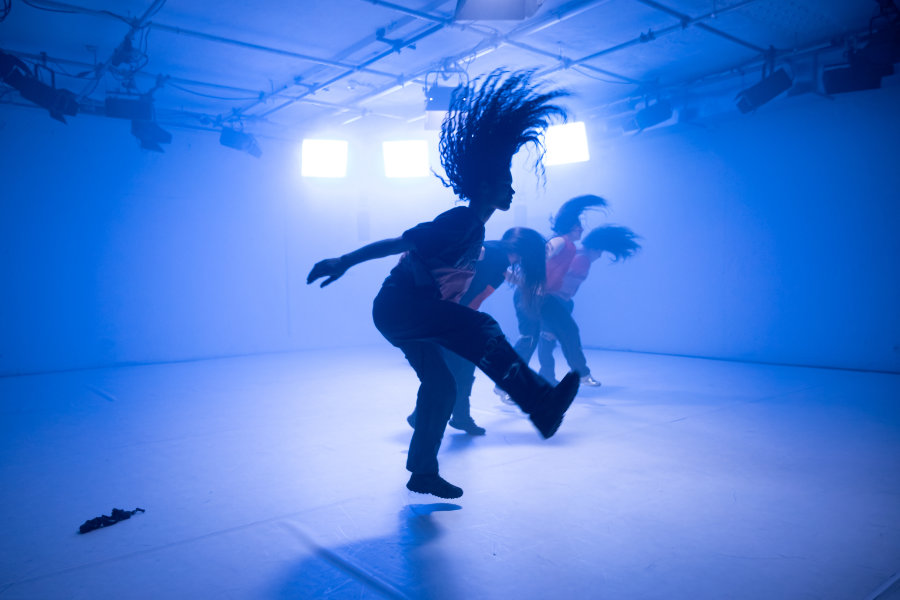 Xenia Koghilaki: KOMPANIMA © Mayra Wallraff